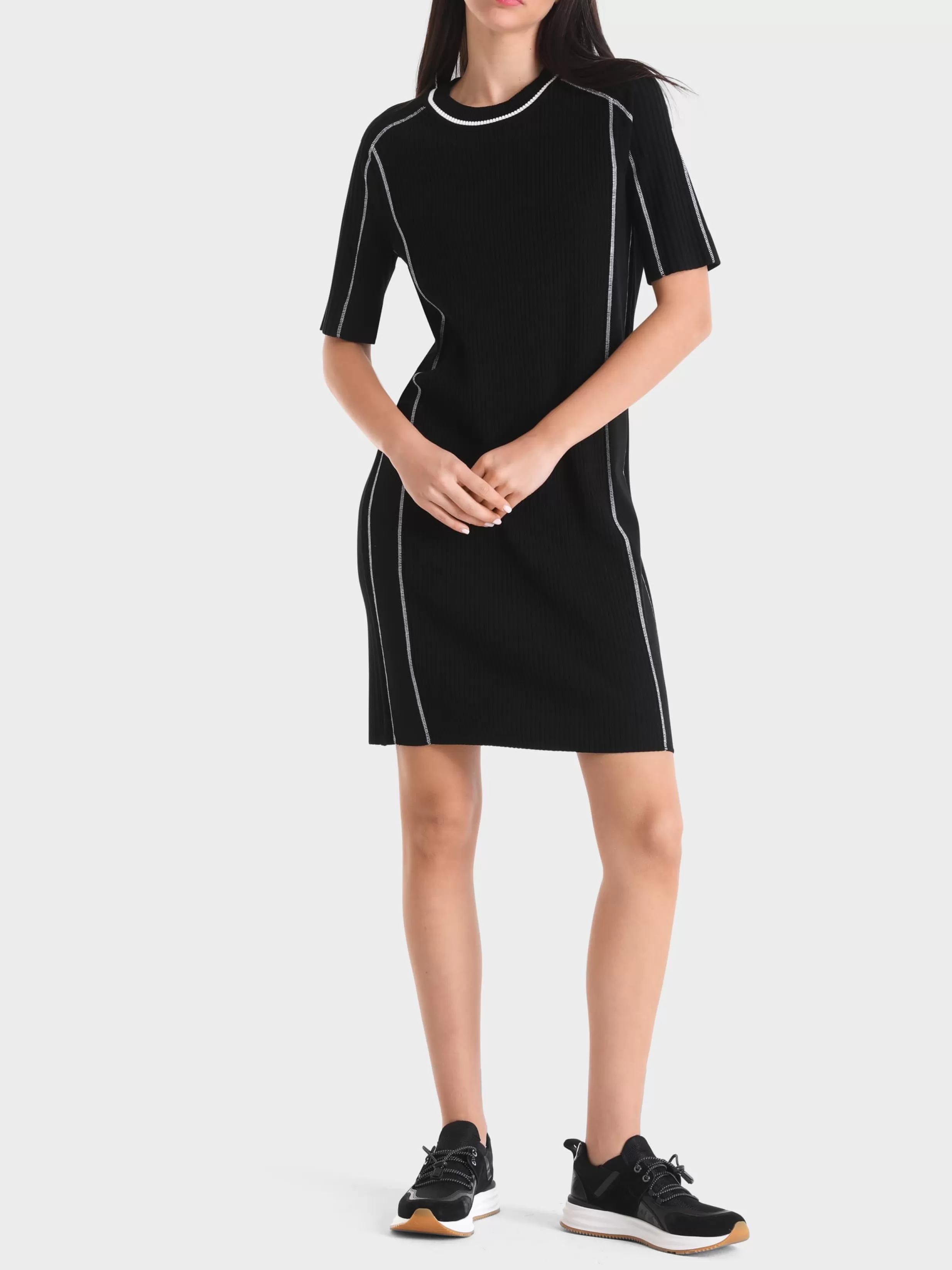 Store Marc Cain „Rethink Together" Kleid aus Viskosemix black